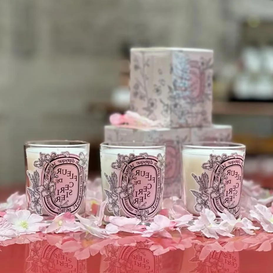 Romantic Limited Diptyques Can - Coconut Wax Flake 评论和价格